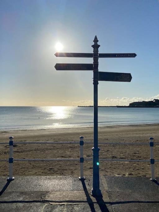 The Bolthole - Only Footsteps From The Beach. Weymouth Extérieur photo