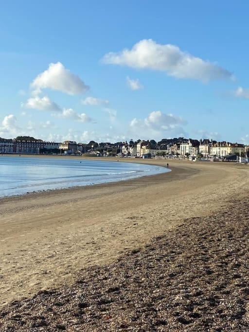 The Bolthole - Only Footsteps From The Beach. Weymouth Extérieur photo
