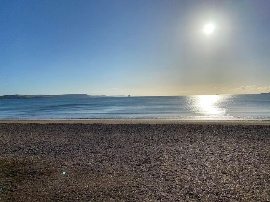 The Bolthole - Only Footsteps From The Beach. Weymouth Extérieur photo